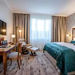 Western Erb Szálloda 4*