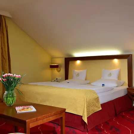 Western Erb Otel Vaterstetten